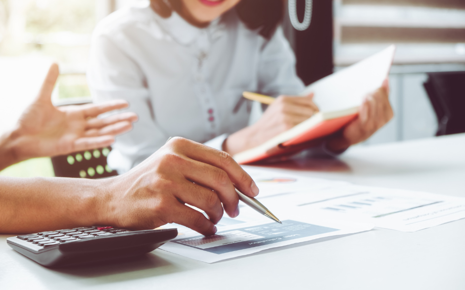 https://thornandassociates.com/choose-the-right-business-consultant/